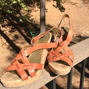 Ladies Guess wedge sandals 7 1/2